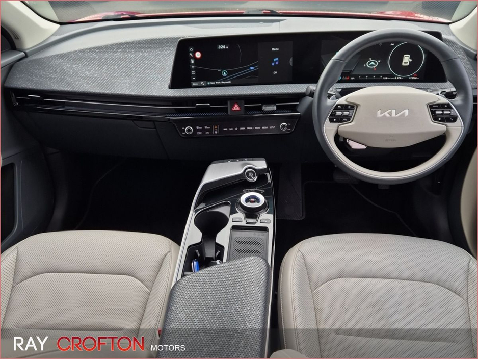 2023 Kia EV6 - image 4