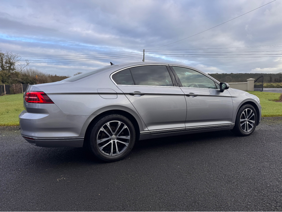 2019 Volkswagen Passat HIGHLINE 2.0 TDI MANUAL 6SPEED FWD 150HP 4DR €15,450