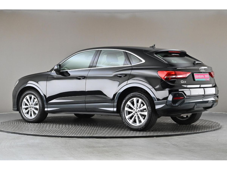 2023 Audi Q3 - image 6