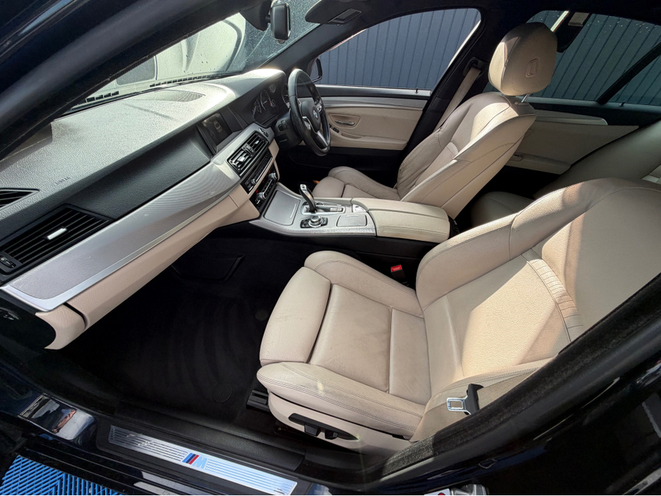 2016 BMW 5 Series - image 44