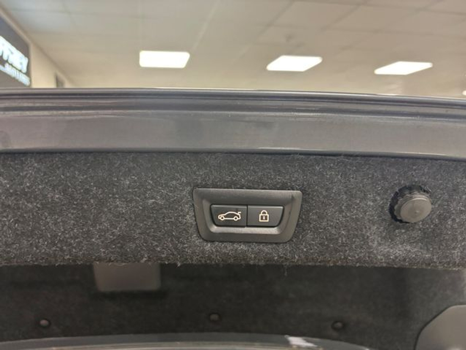 2019 BMW 5 Series  €28,850