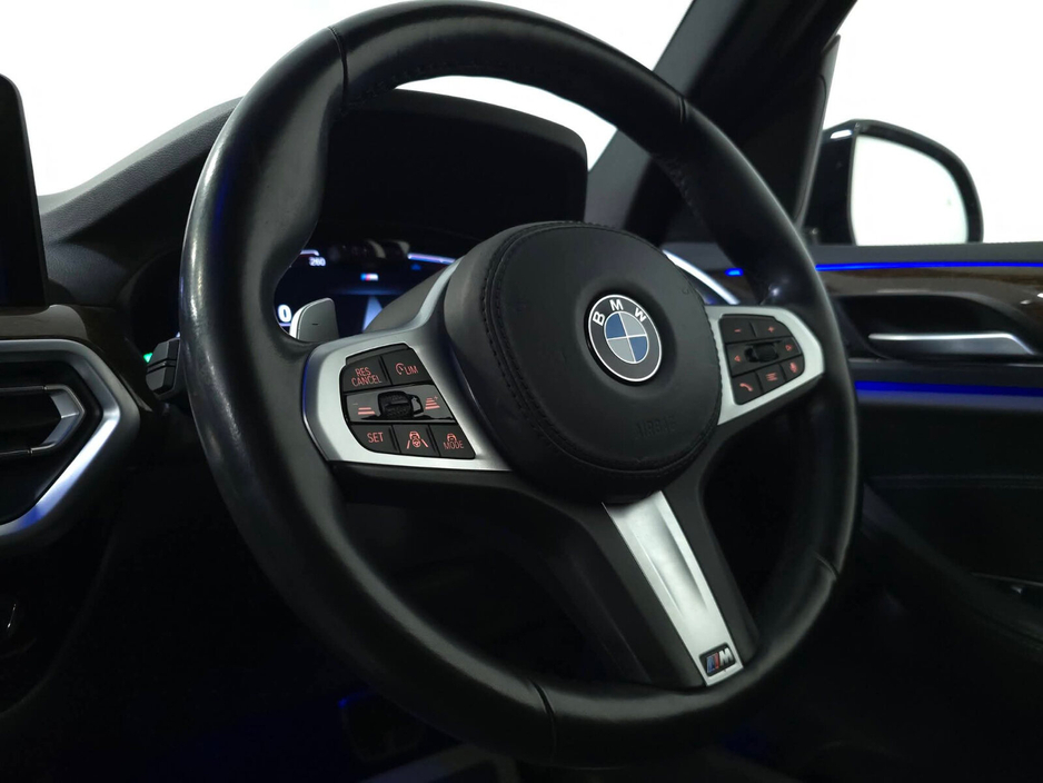 2021 BMW X3 - image 19