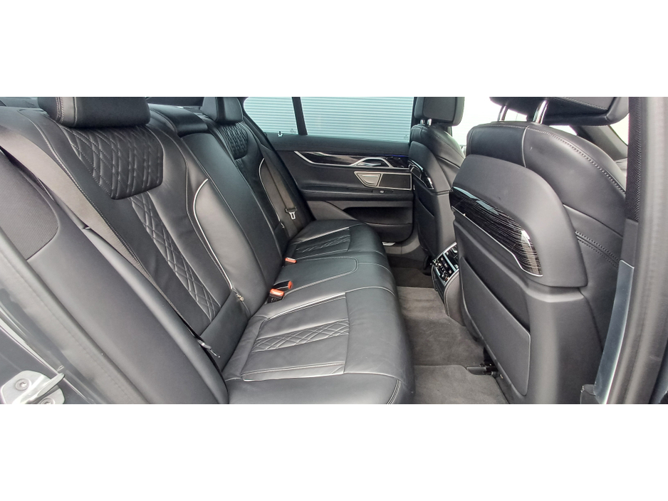 2022 BMW 7 Series 730d  M SPORT **SUN ROOF** €68,900