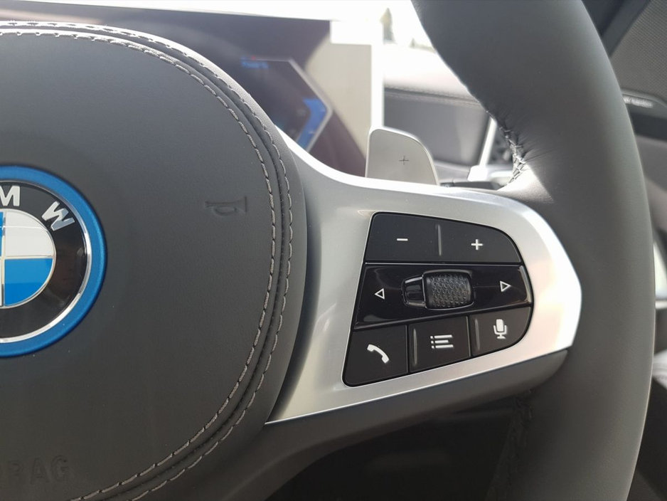 2026 BMW X5 - image 16