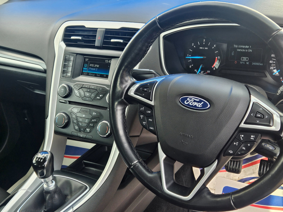 2015 Ford Mondeo - image 7