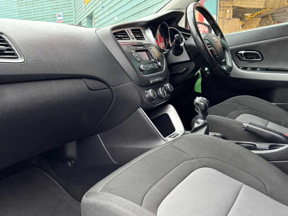 2014 Kia Ceed - image 12