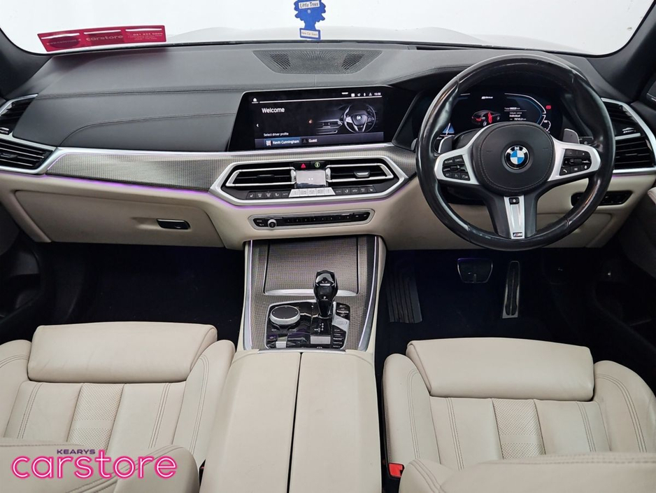 2020 BMW X5 - image 11