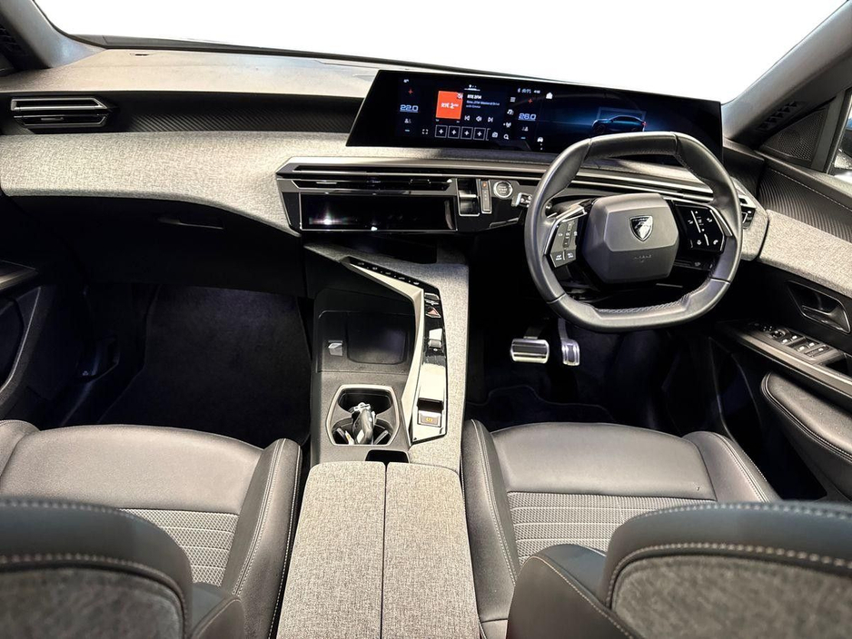 2024 Peugeot 3008 - image 8