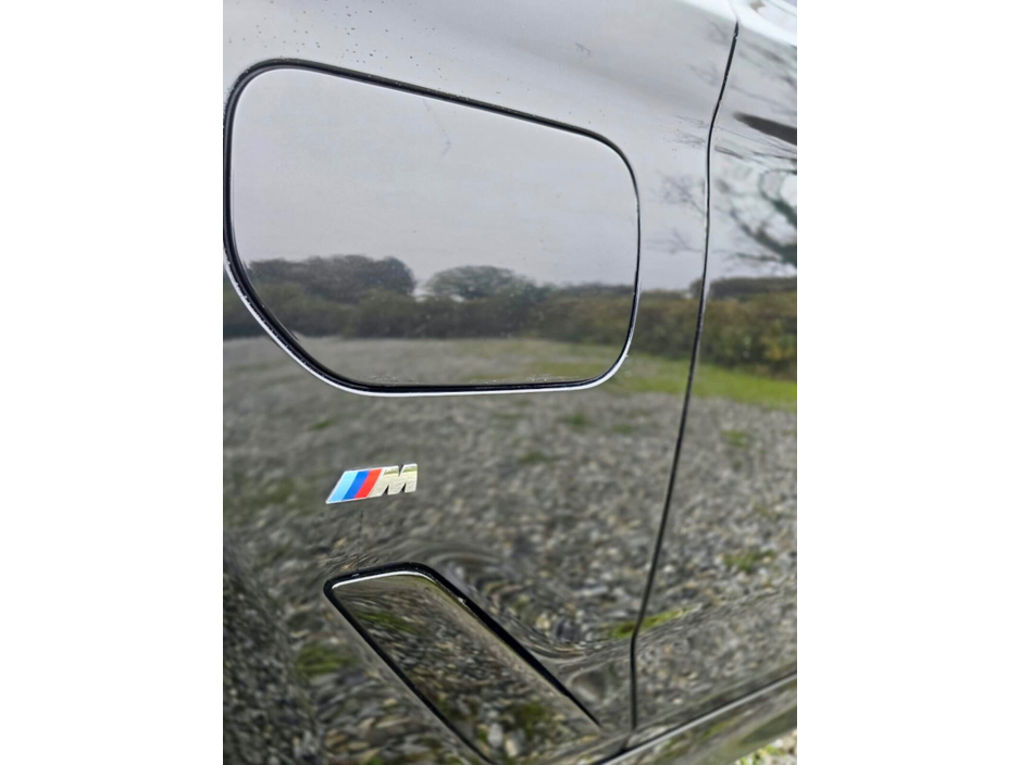 2018 BMW 5 Series - image 13