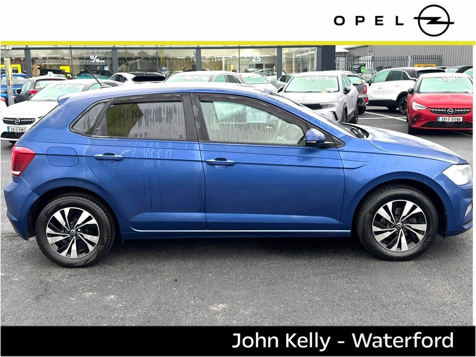 2021 Volkswagen Polo - image 3