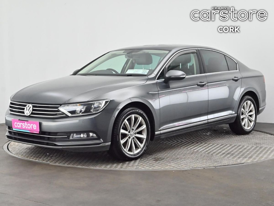 2016 Volkswagen Passat - image 7
