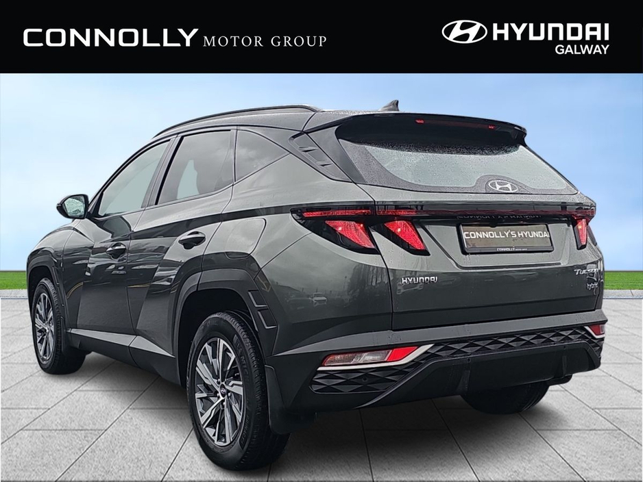 2022 Hyundai Tucson - image 2