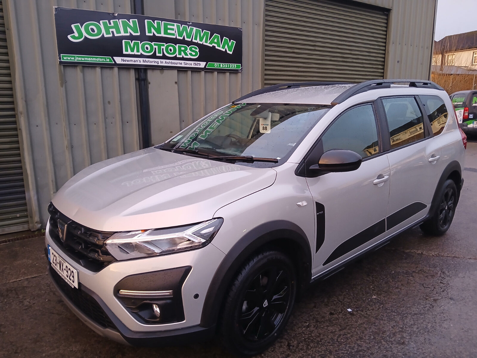 2023 Dacia Jogger TCe 110 Extreme SE €18,750