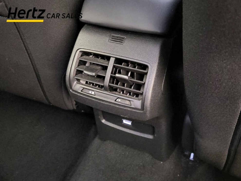 2023 Citroen C4 - image 17