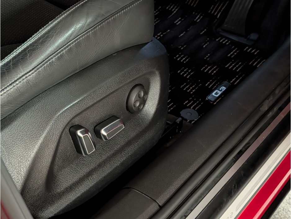 2016 Audi Q3 2.0 TFSI 180hp Quattro S-Tronic S-Line €18,995