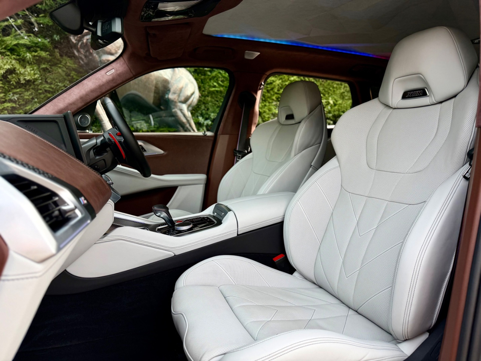 2024 BMW XM - image 15