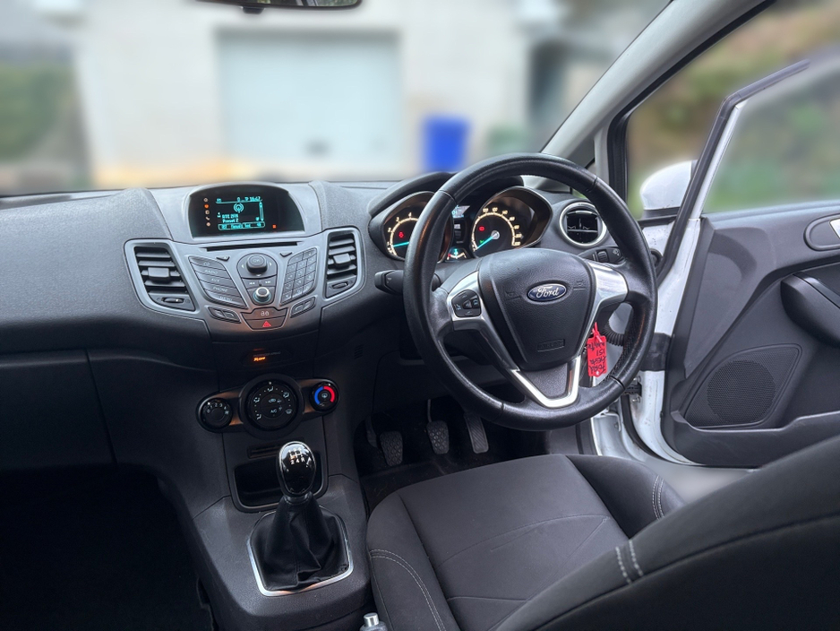 2015 Ford Fiesta MCA ZETEC 1.25 60PS M5 4DR €8,500