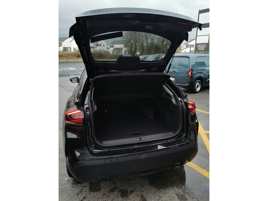 2025 Citroen C4 MAX BLUEHDI 130 EAT8 MY44 €39,999