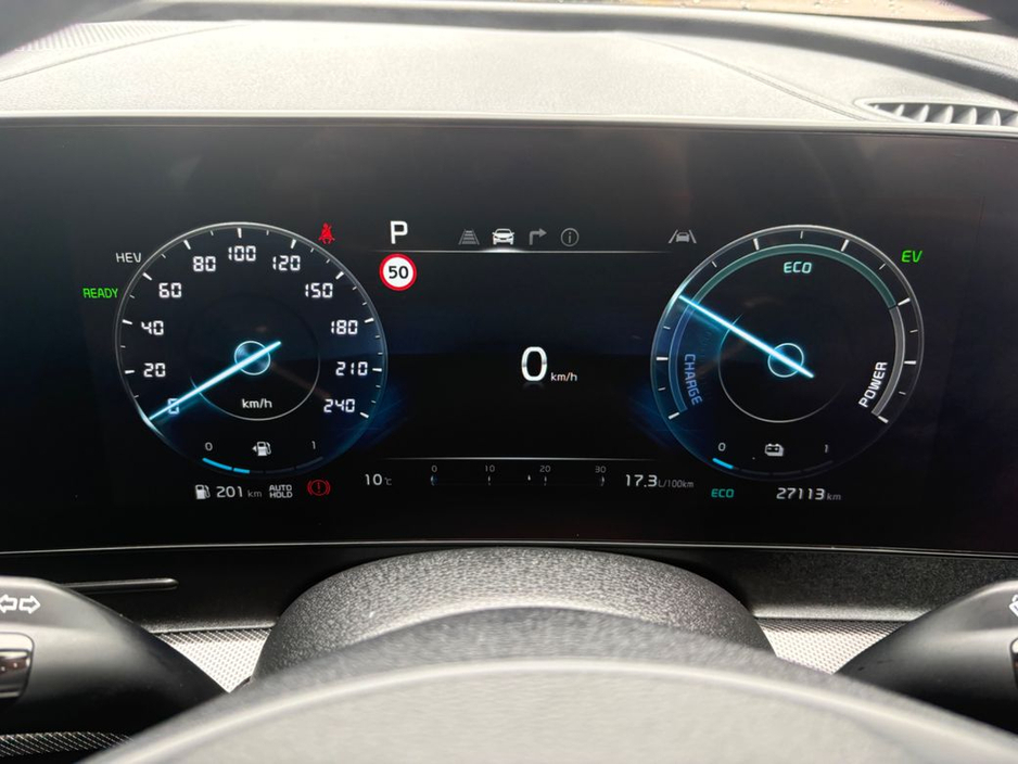 2024 Kia Sportage - image 2