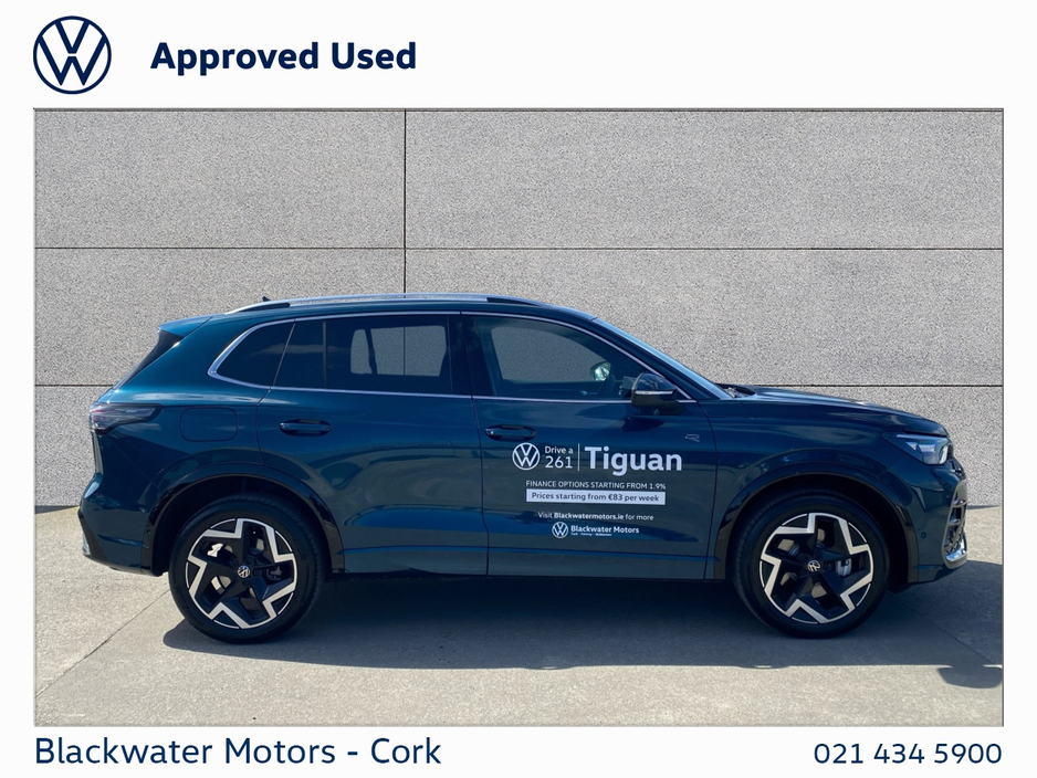 2025 Volkswagen Tiguan - image 6