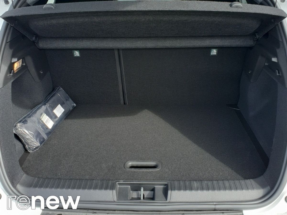 2025 Renault Captur - image 12