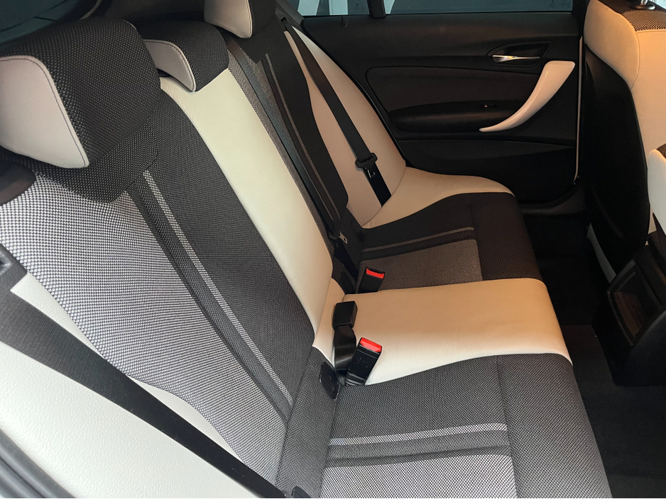 2017 BMW 1 Series - image 12