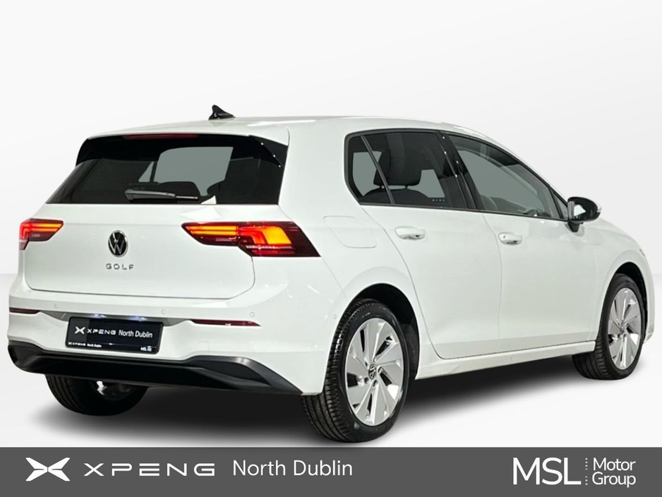 2025 Volkswagen Golf - image 3