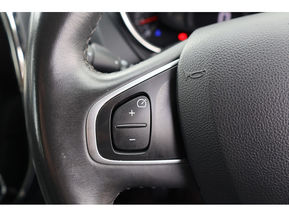 2017 Renault Captur - image 19