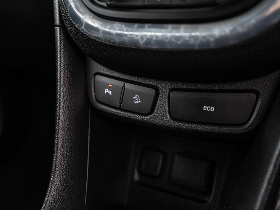 2015 Opel Mokka - image 25