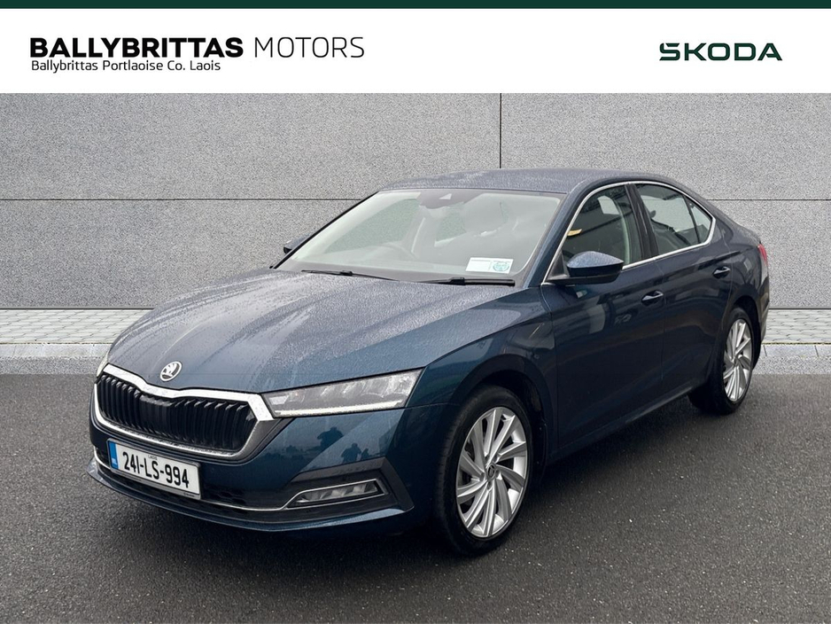 2024 Skoda Octavia - image 2