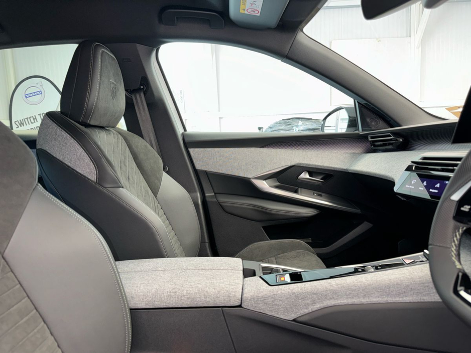 2026 Peugeot 3008 - image 11