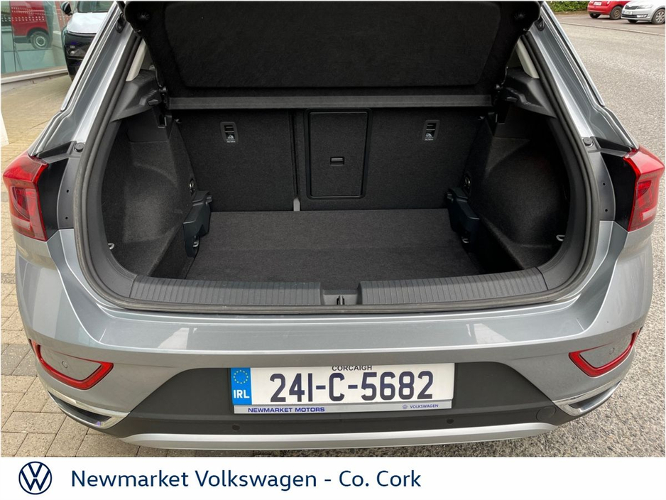 2024 Volkswagen T-Roc - image 16