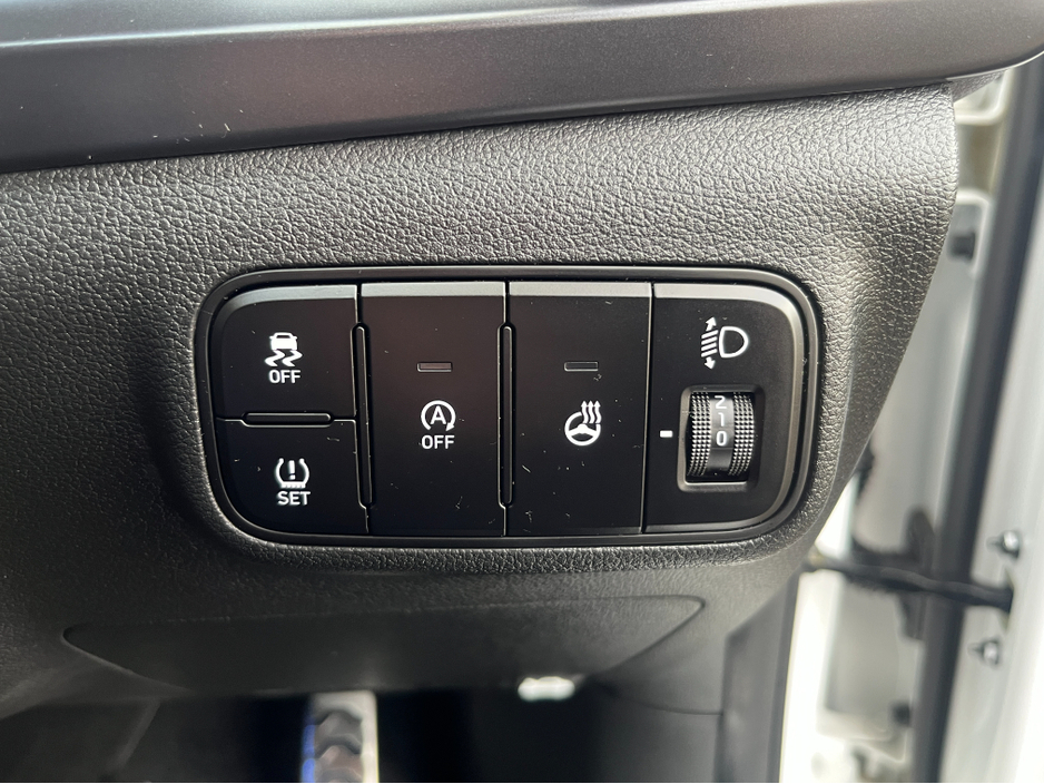 2023 Hyundai Bayon EXECUTIVE AUTOMATIC 1.0 PETROL //HEATED SEATS AND STEERING WHEEL//REVERSE CAMERA// €20,950