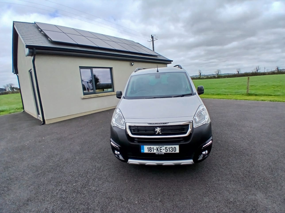 2018 Peugeot Partner - image 12