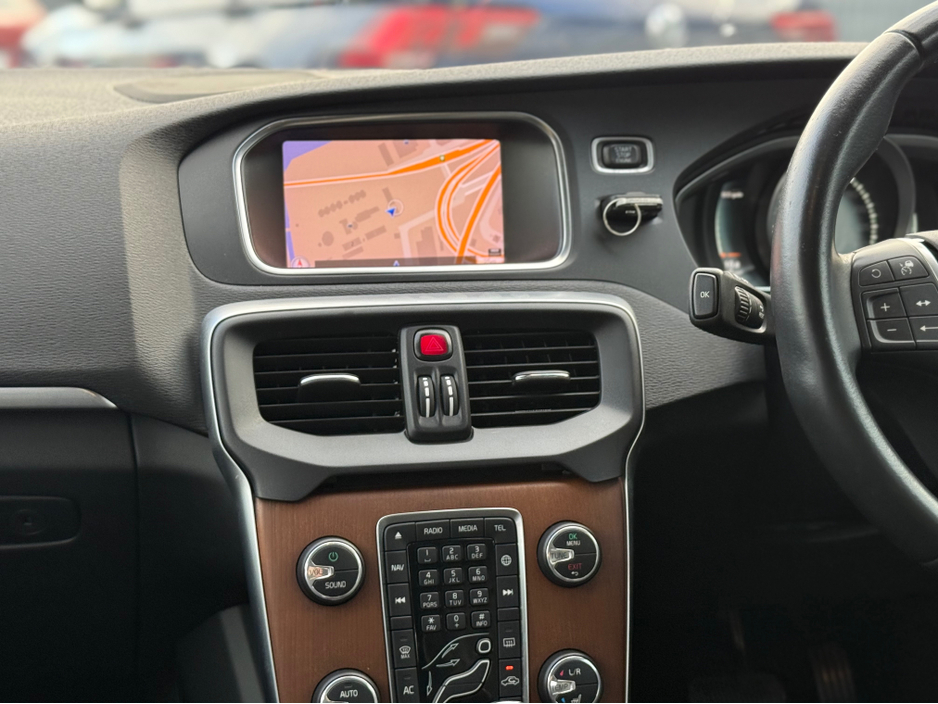 2018 Volvo V40 D4 INSCRIPTION - 2.0L DIESEL - AUTO - 12M WARRANTY - CAR: 1615 €14,950