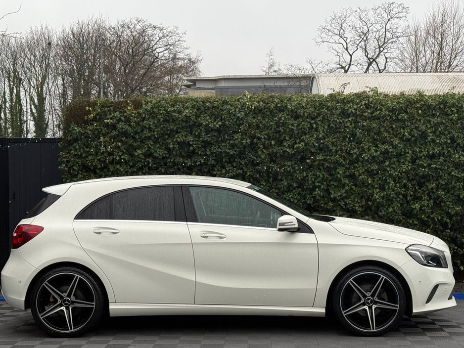 2017 Mercedes-Benz A Class A180 AMG-STYLE 1.6 AUTO // NEW 19" AMG-LINE ALLOYS // REVERSE CAMERA // HEATED HALF LEATHER SEATS €16,900