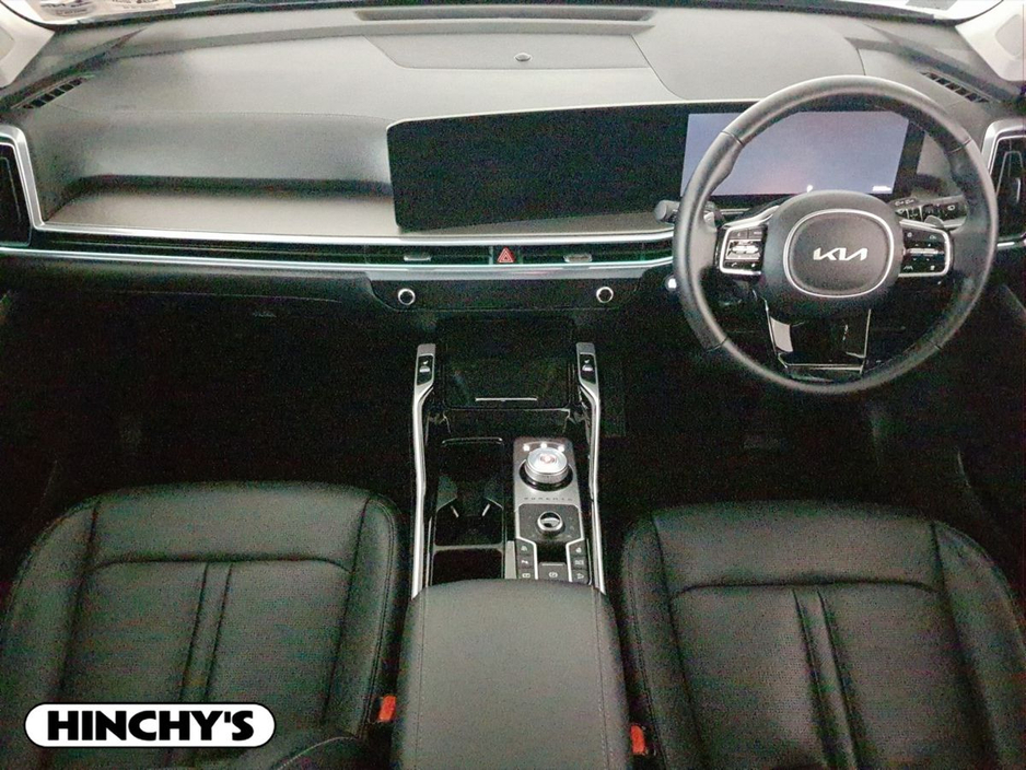 2024 Kia Sorento - image 2