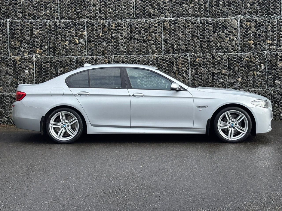 2016 BMW 5 Series - image 2