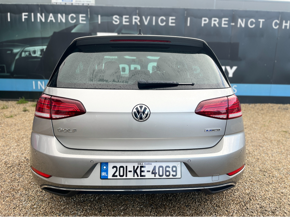 2020 Volkswagen Golf - image 4