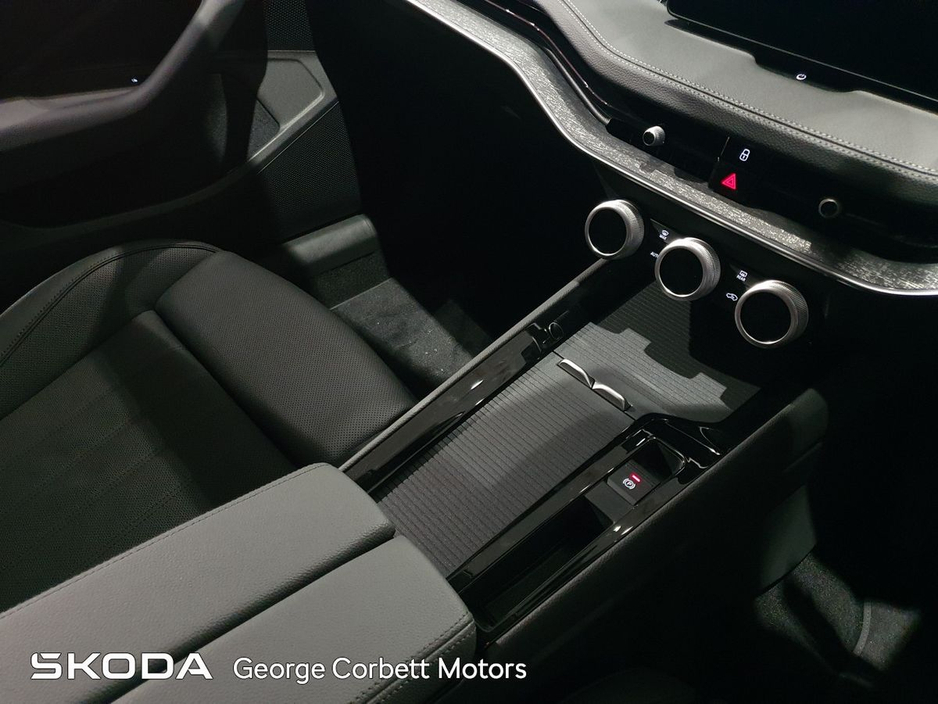 2026 Skoda Superb Combi Selection+ 1.5 TSI 204hp - Available for Immediate Delivery €57,055