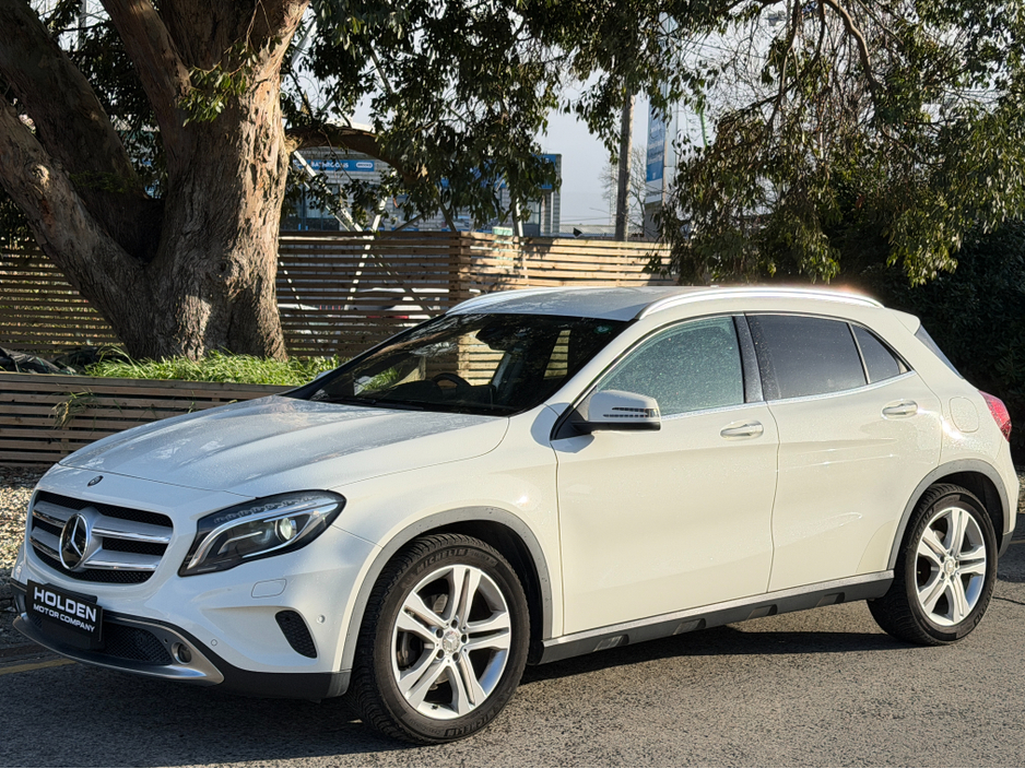 2016 Mercedes-Benz GLA Class - image 2