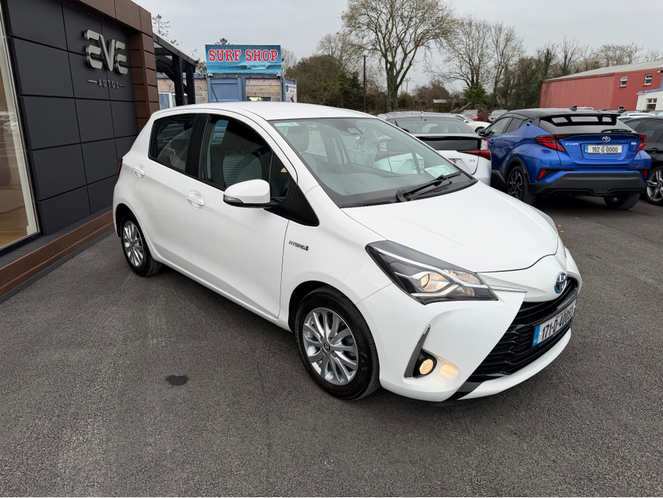 2017 Toyota Yaris Self charge Hybrid - Low Mileage - Fantastic Spec €14,750