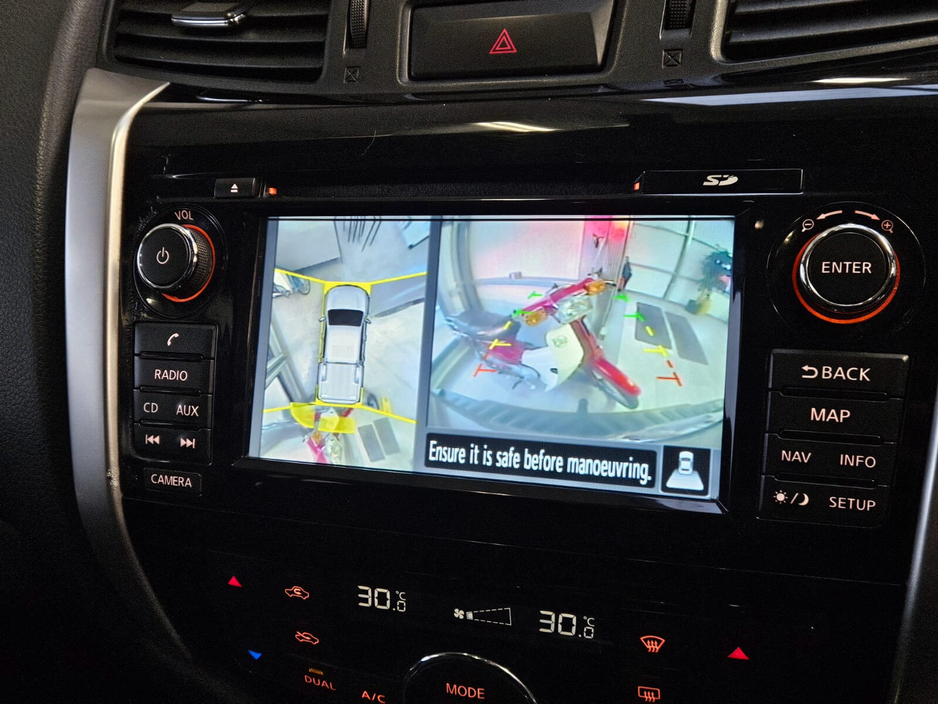 2019 Nissan Navara - image 14