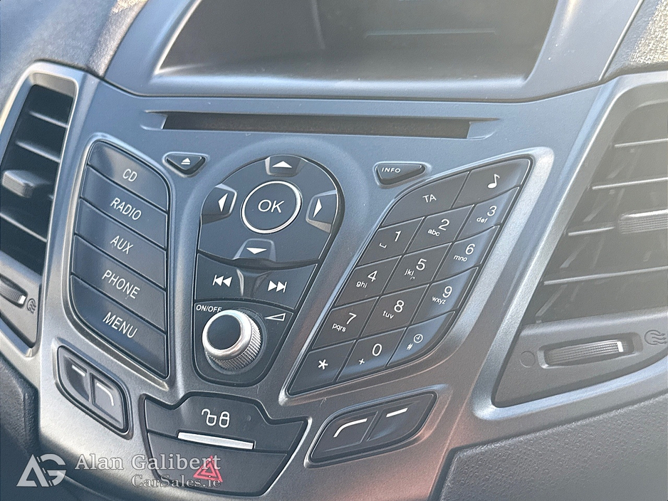 2015 Ford Fiesta 1.0 ZETEC €38 PW €7,995