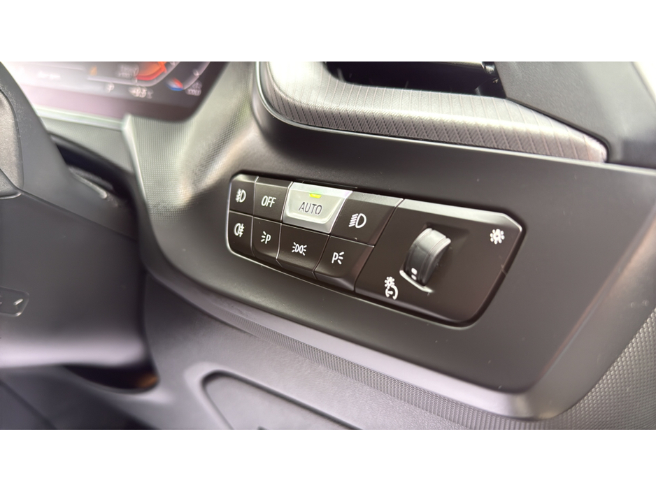 2020 BMW 2 Series - image 13