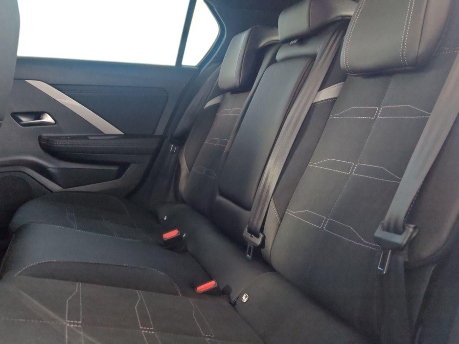 2026 Opel Astra - image 10