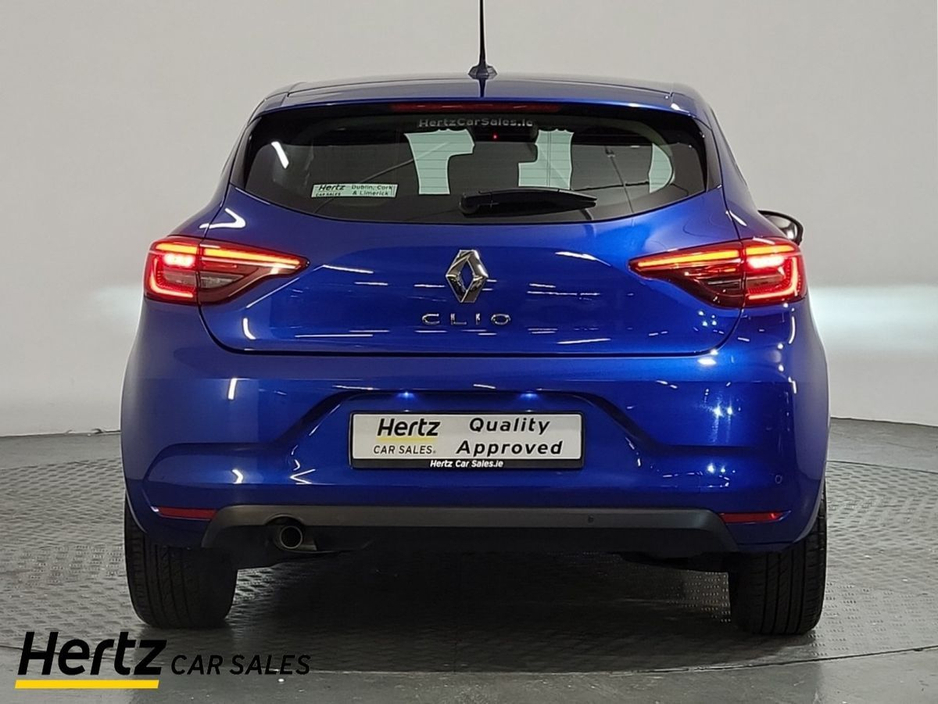 2023 Renault Clio - image 4