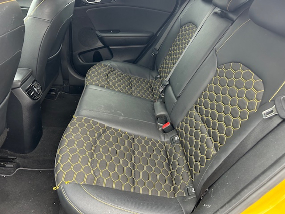 2019 Kia XCeed - image 5