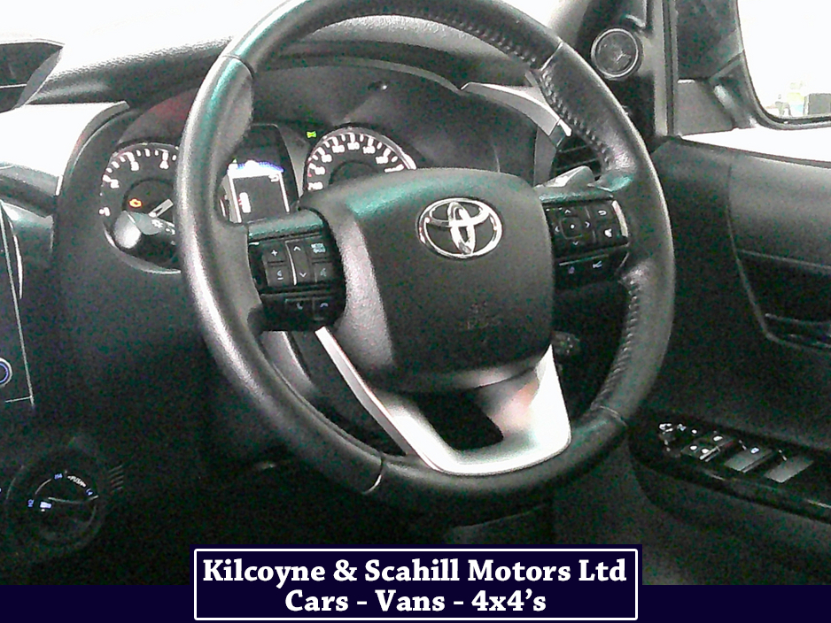 2021 Toyota Hilux - image 19