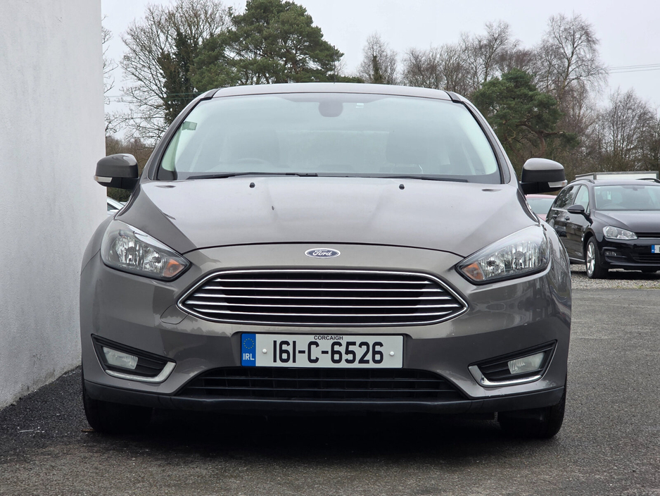 2016 Ford Focus - image 11